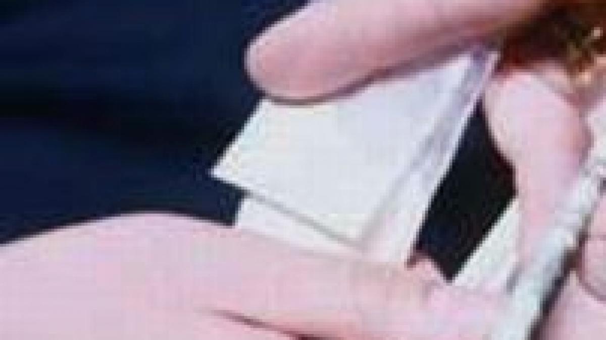 suceava barbatii retinuti cu focuri de arma in parcarea unui mall traficanti de heroina