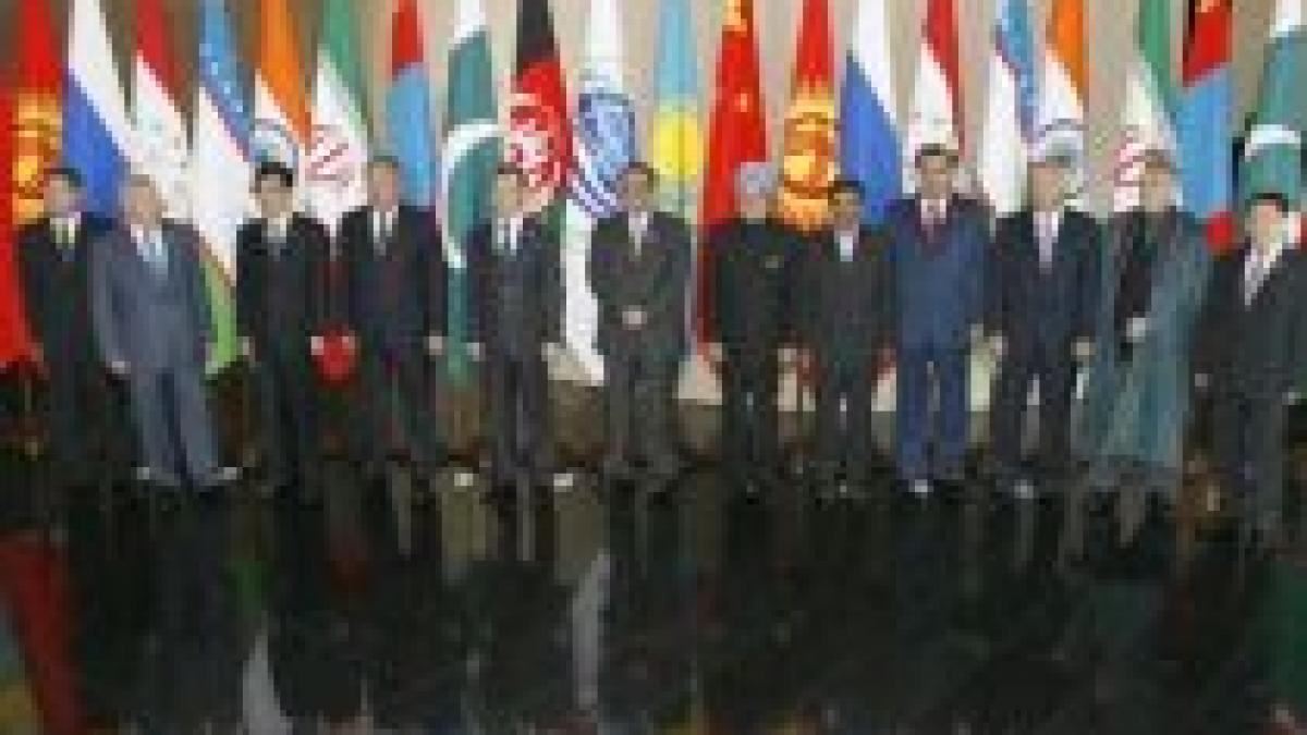 grupul de la shanghai sustine crearea unei valute comune