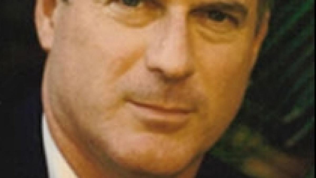 un bancher din sua ne invata cum sa spalam bani in romania vedeti metodele