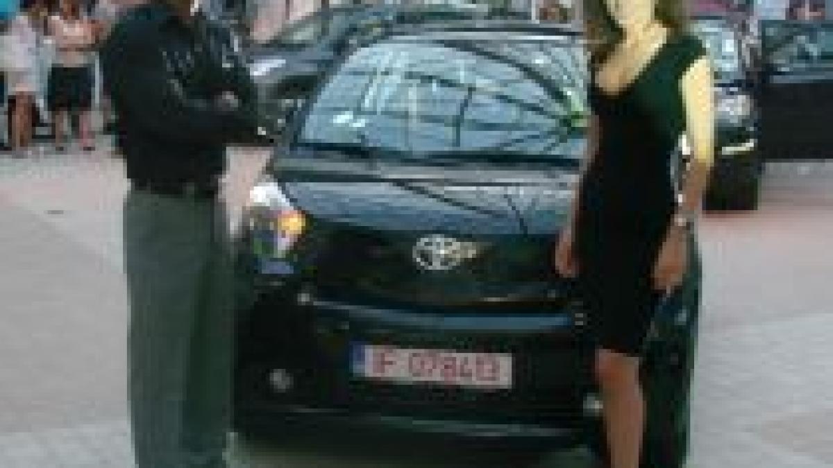 toyota iq si urban cruiser lansate in romania in prezenta lui mircea badea video