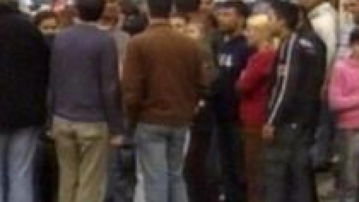 atacatorii din belfast in fata judecatorilor noi amenintari la adresa romanilor din irlanda