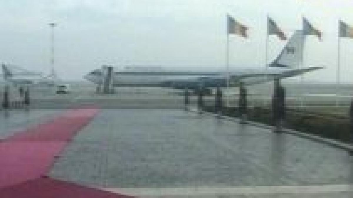 avion nou pentru presedinte una dintre aeronavele airbus 310 ale tarom trece la romavia