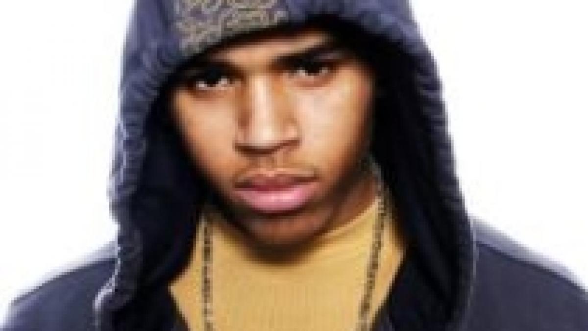 chris brown scapa ieftin cinci ani de control judiciar dupa ce a desfigurat o pe rihanna