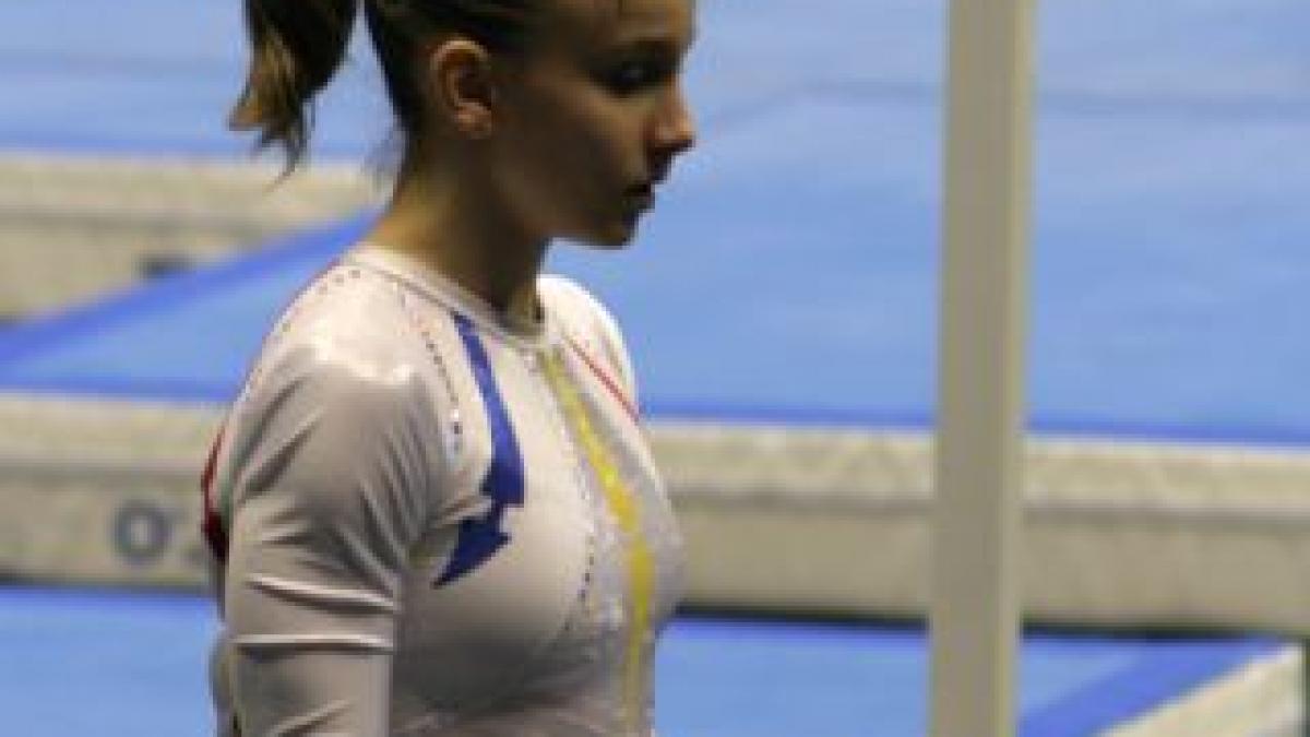 sandra izbasa o sportiva de nota 10 gimnasta a luat nota maxima la primul examen de la bac
