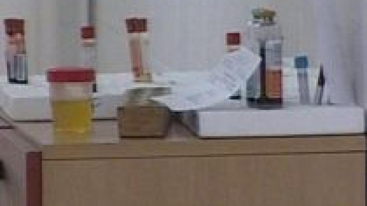 trei din cei cinci oameni internati la timisoara sunt infectati cu virusul ah1n1