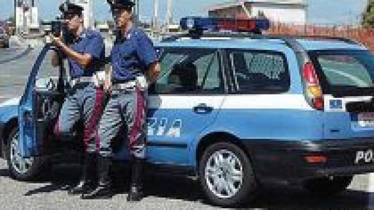 300 de imigranti romi printre care si romani au atacat mai multi politisti comunitari la roma