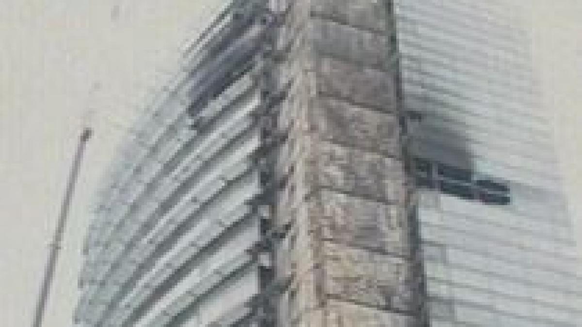 incendiul de la de la cladirea turn de langa biserica armeneasca in atentia politiei