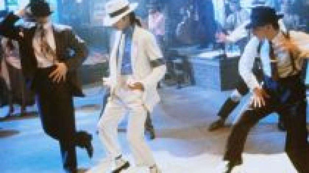 averea lui michael jackson impartita intre mama cei trei copii si fundatii de caritate video