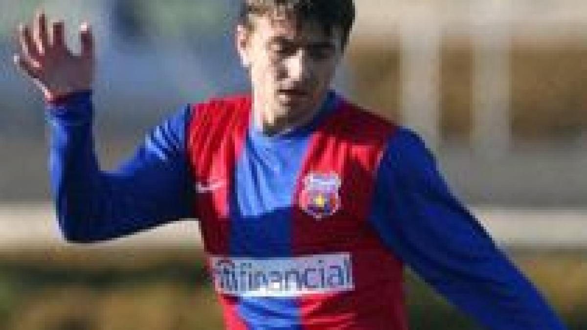 surdu acuza gestul lui lacatus m a tinut la antrenament desi nu eram in lot si sotia mea nastea