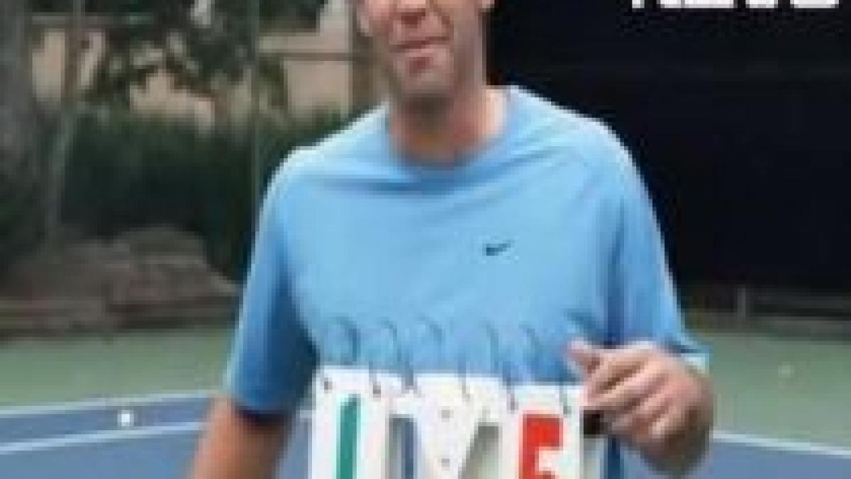 federer criticat in gluma in campania love fifteen ne faci sa parem jucatori obisnuiti