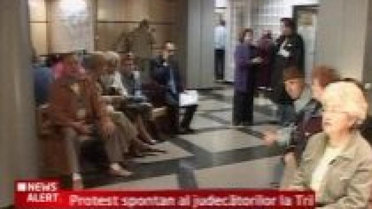 protest spontan al judecatorilor magistratii nu au intrat in sala de judecata pana la 12 00