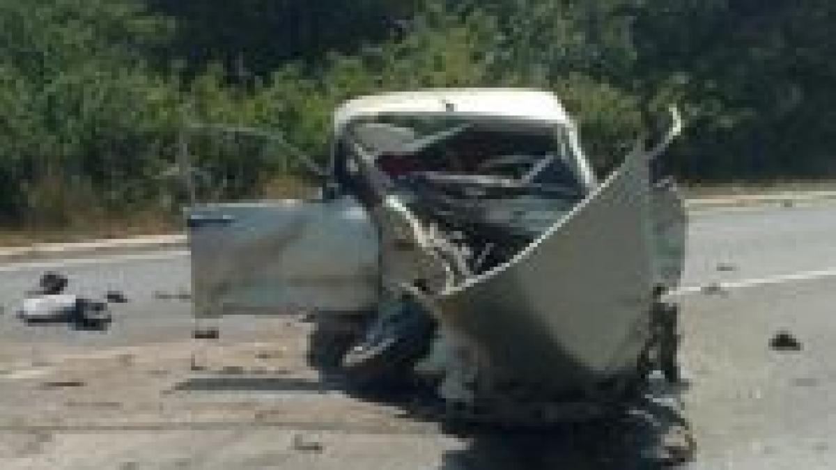 sase autoturisme implicate intr un grav accident intre medgidia si constanta pe dn 22c foto