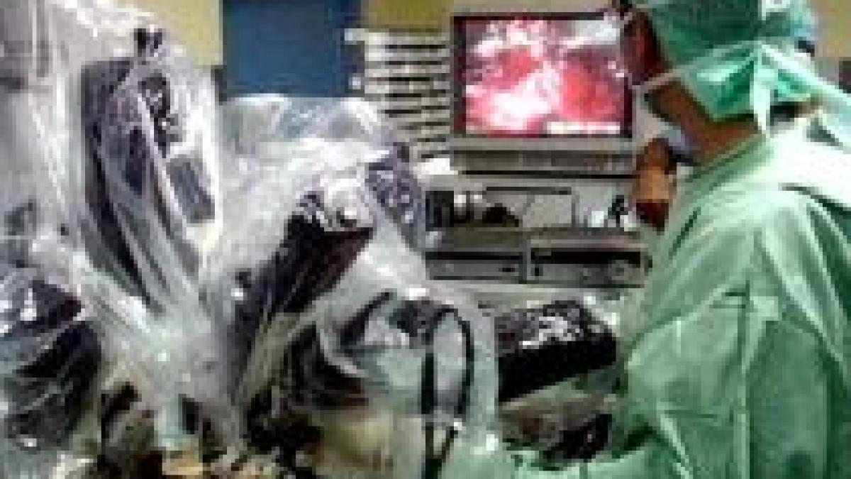 ministerul sanatatii intentioneaza sa cumpere 10 roboti chirurgicali pentru centrele universitare