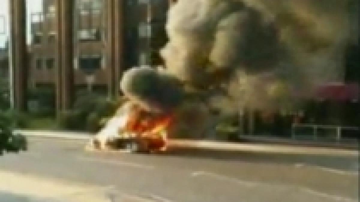 dupa ferrari si mclaren a venit randul unui lamborghini gallardo in flacari in marea britanie video