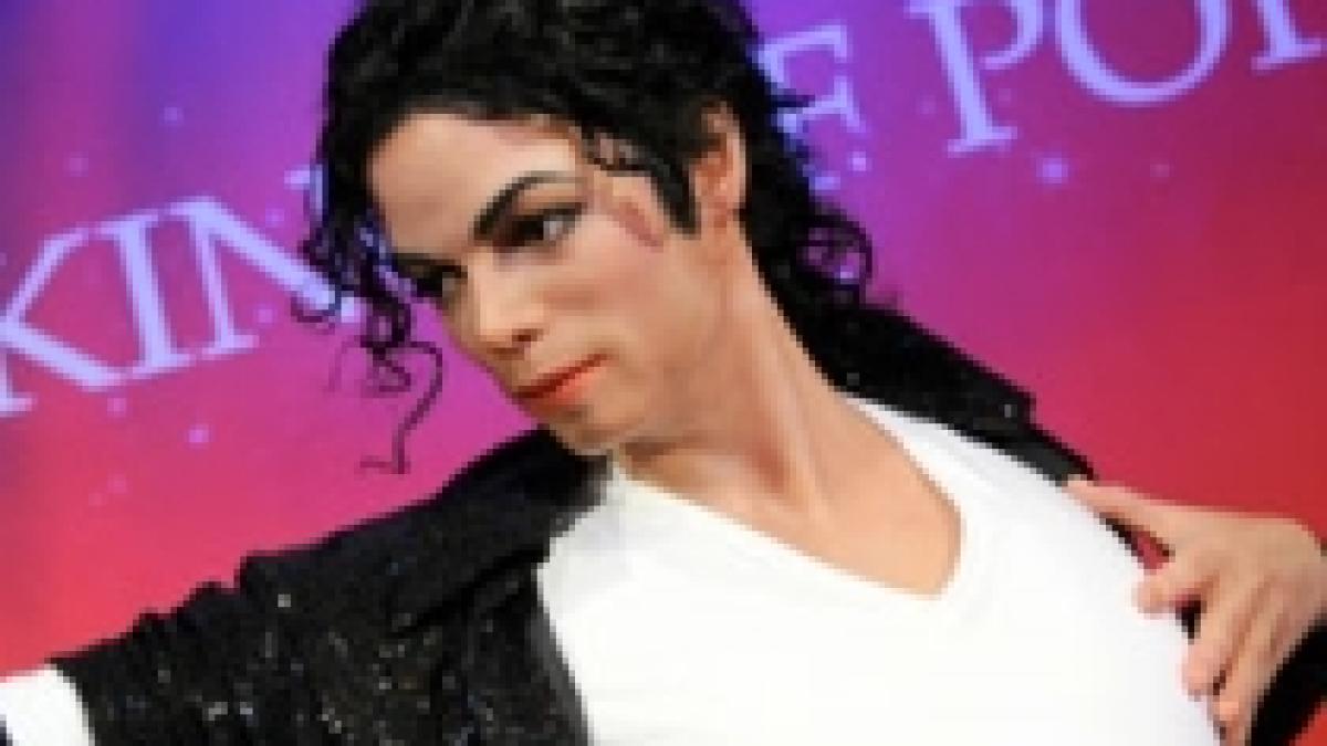 o noua statuie a lui michael jackson la muzeul madame tussauds