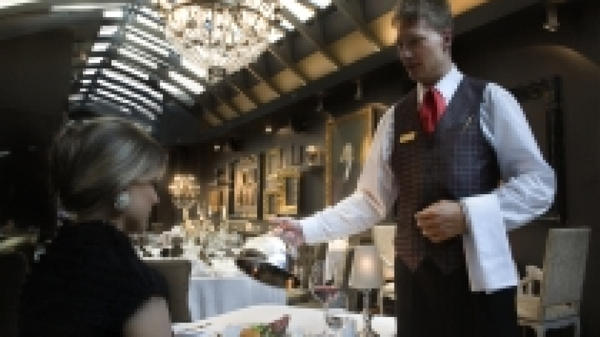 sondaj francezii cei mai rai turisti pentru ca sunt avari si nu vorbesc limbi straine