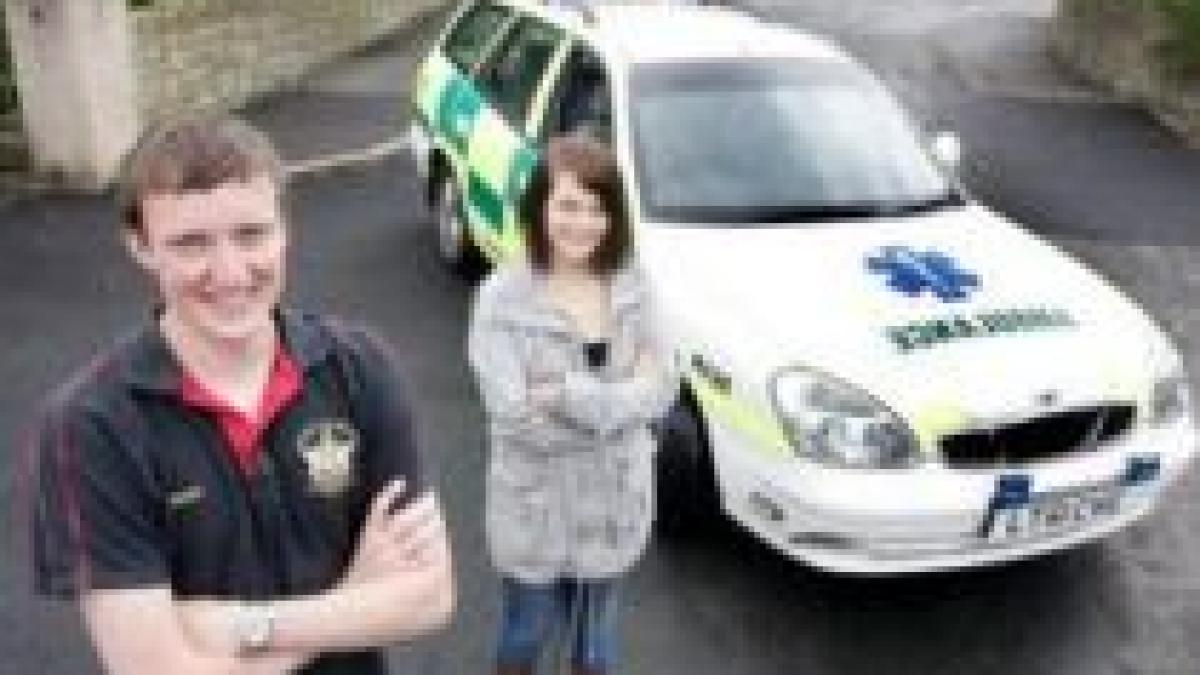 Un britanic donează o ambulanţă second hand României pentru că este ?cel mai sărac stat din Europa?