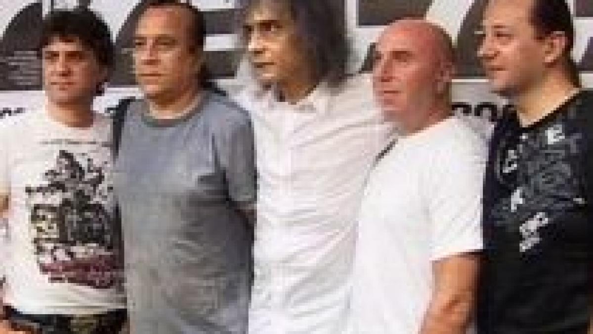 cristi minculescu se simte foarte bine si e gata sa urce din nou pe scena video