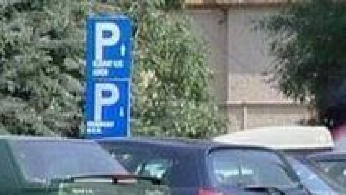 dalli continua sa incaseze taxa de parcare desi locurile au trecut in administrarea primariei video