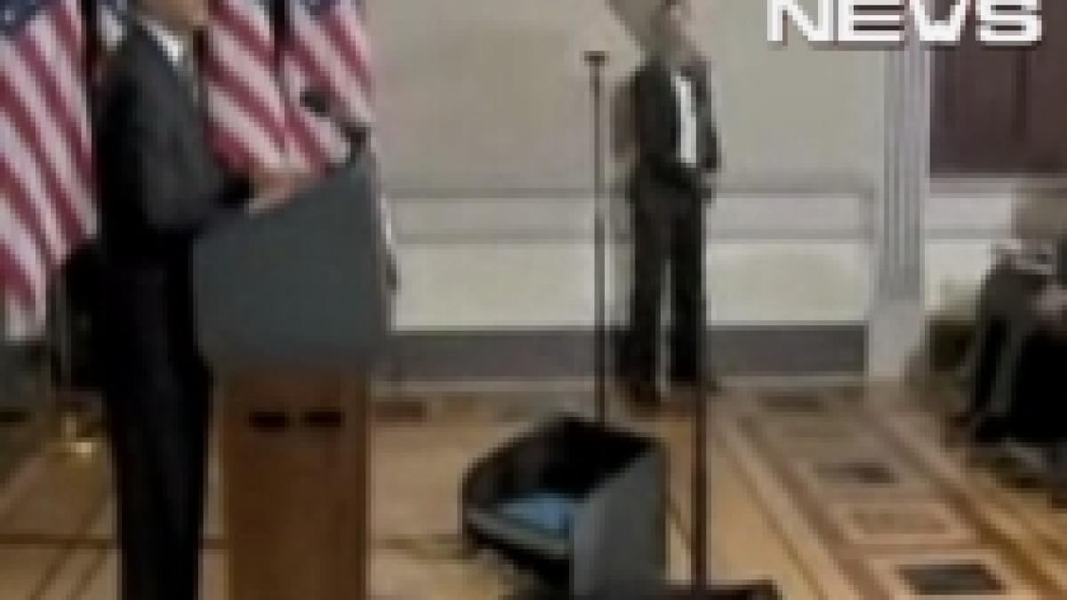 prompterul nu l place pe barack obama aparatul s a spart in mijlocul unui discurs video