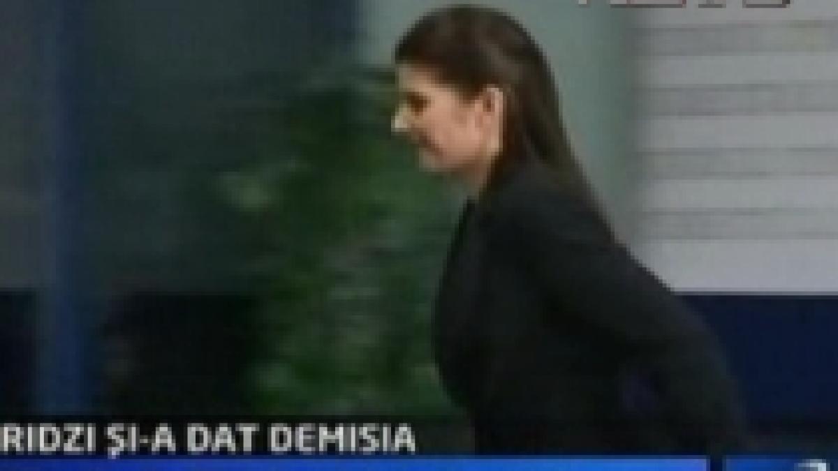 reactii la demisia lui ridzi pd l este nevionvata psd trebuia sa demisioneze video