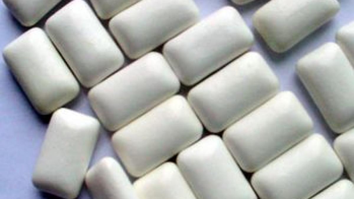 hamas acuza israel ca ofera guma de mestecat si bomboane afrodisiace tinerilor din gaza