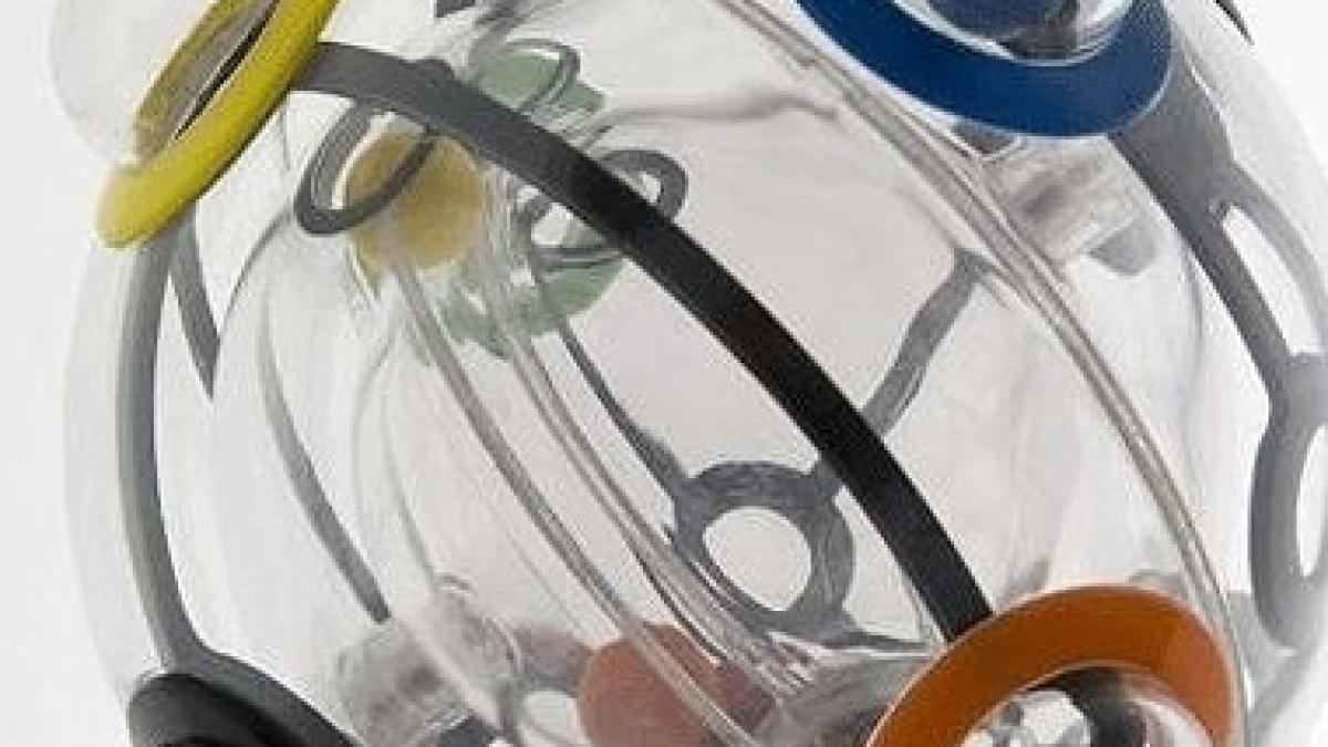 inventatorul cubului rubik a lansat pe piata un nou joc 360 video