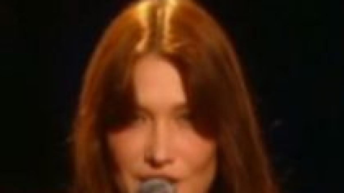 carla bruni sarkozy printre vedetele care au concertat de ziua lui nelson mandela video