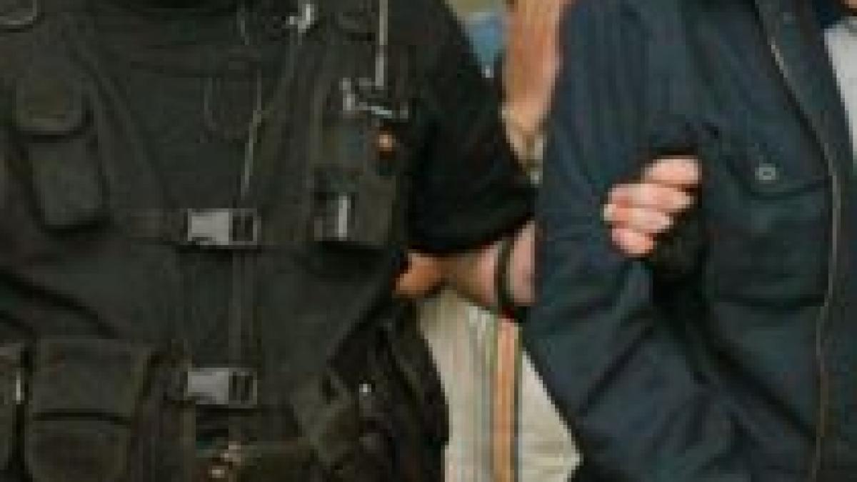 traficanti de droguri care actionau in bucuresti si calarasi prinsi de politie