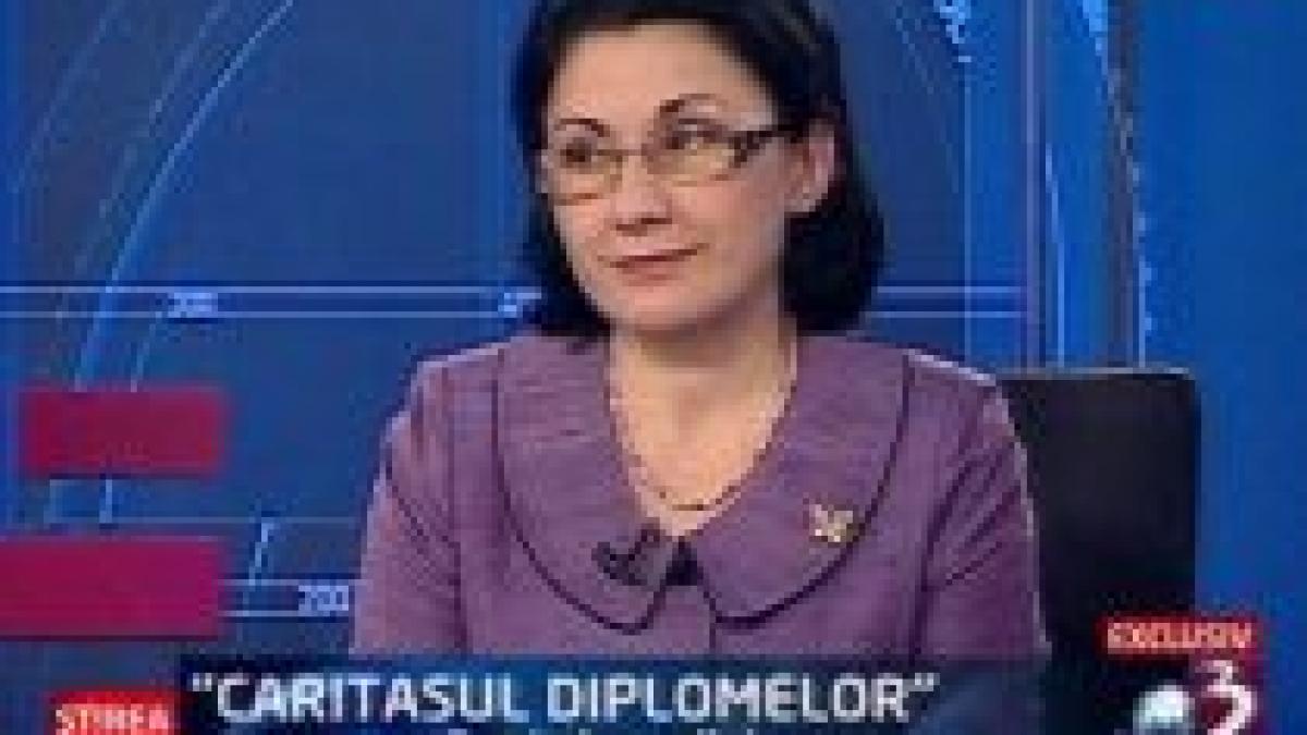 andronescu am vazut cataloage cu 9 000 de studenti semnate de acelasi profesor de la spiru haret