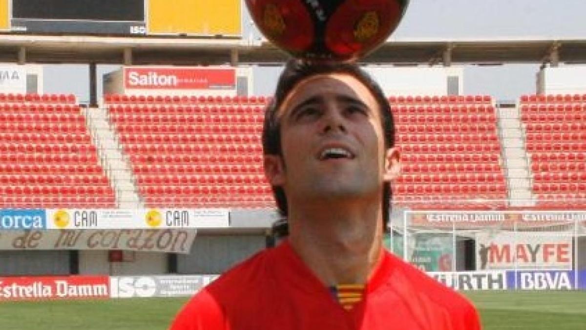 dinamo l a achizitionat pe spaniolul francisco molinero la recomandarea lui contra