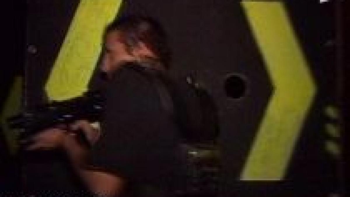 distractia nu scapa de criza salile si terenurile de jocuri nu prea mai au clienti