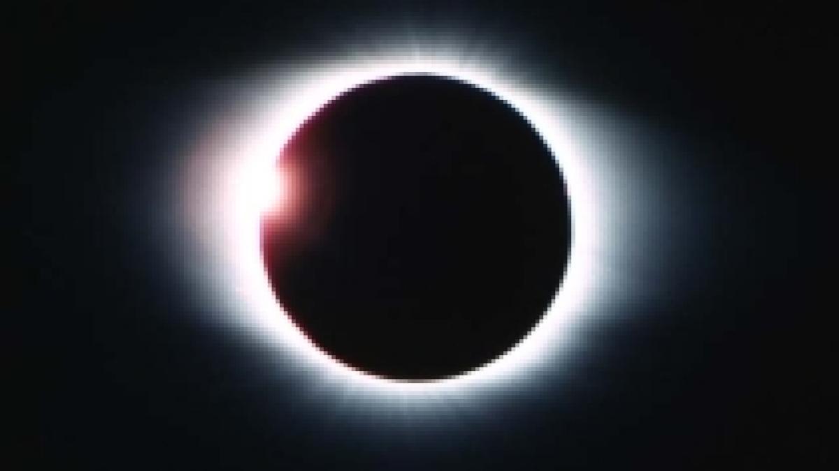 eclipsa totala a soarelui si a mintii superstitiile si fenomenele astrale