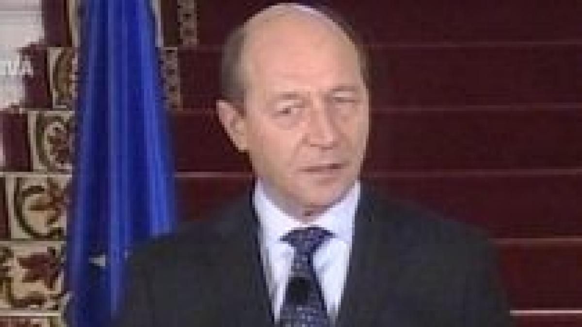 traian basescu sustine o conferinta de presa la ora 15 00