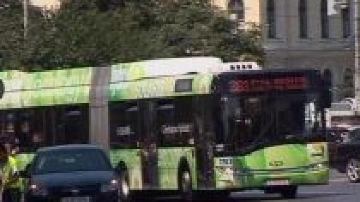 autobuz verde testat in capitala vehiculul hibrid are mai multe locuri si consuma mai putin video