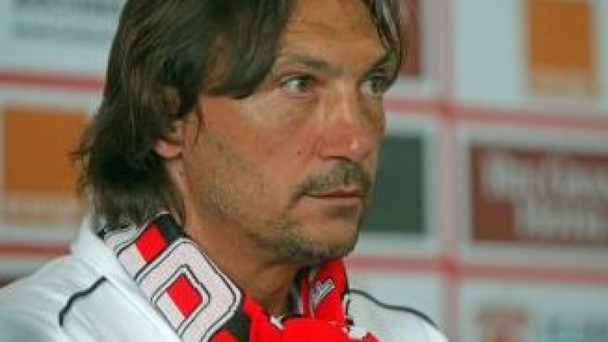 bonetti vrea liniste lasati antrenorii sa si faca treaba de asta nu faceti performanta