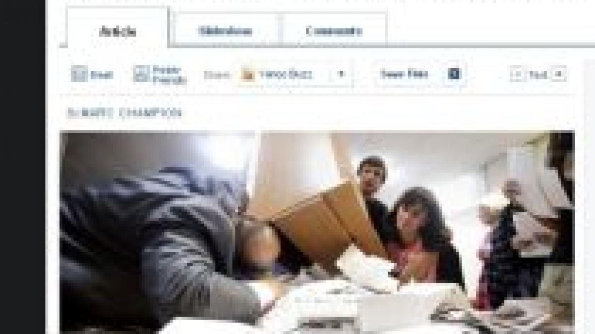 presa internationala opozitia castiga in fata comunistilor intr o tara divizata intre vest si est