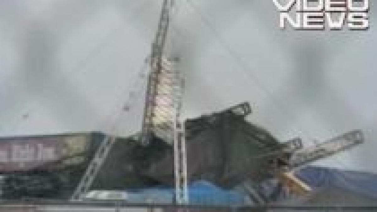 scena pe care ar fi trebuit sa cante kevin costner s a prabusit un om a murit si 75 au fost raniti