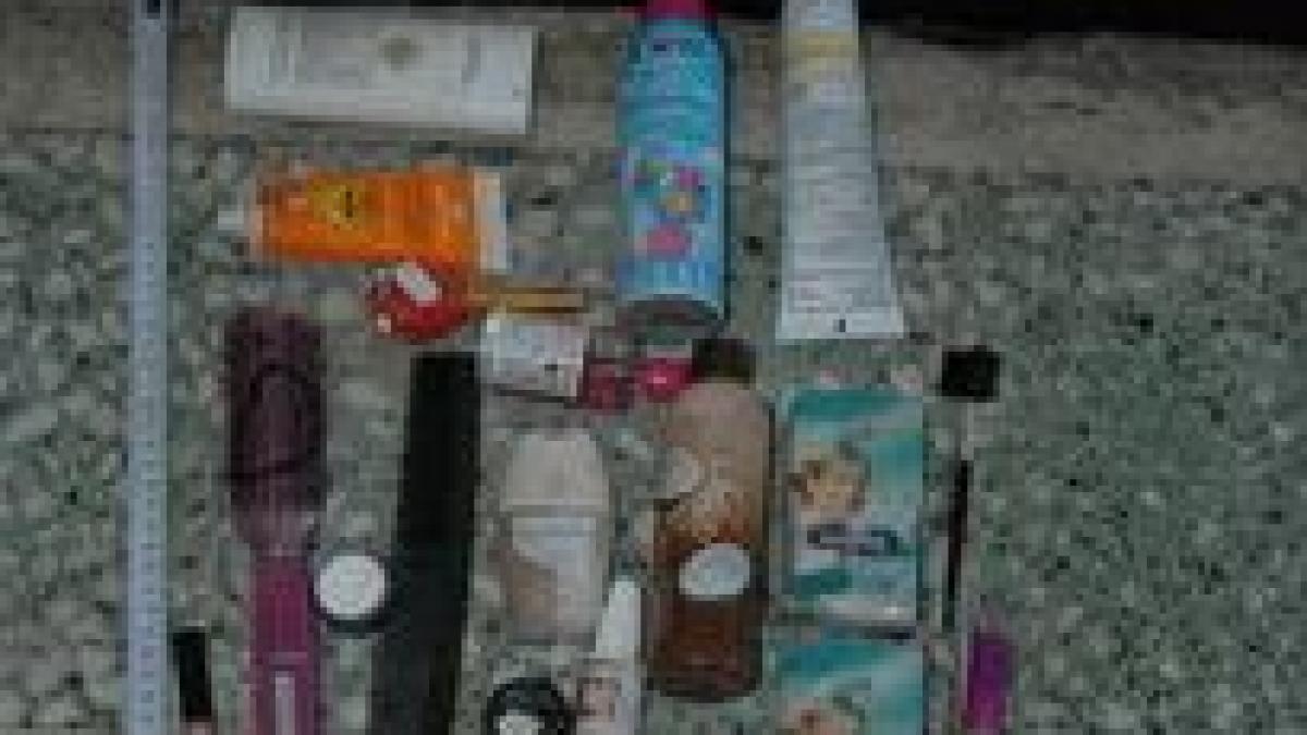 tun dupa tun la neptun politia a prins o grupare care fura din camerele de hotel de pe litoral