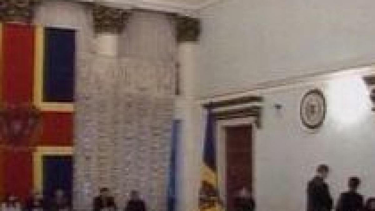 politicienii moldoveni se inghesuie la dezbateri la ambasadele rusiei si sua din chisinau