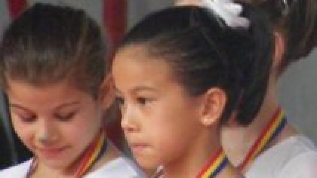 romania ramane pe loc sportivii pleaca gimnasta asiana lida peng convinsa de sistem sa concureze