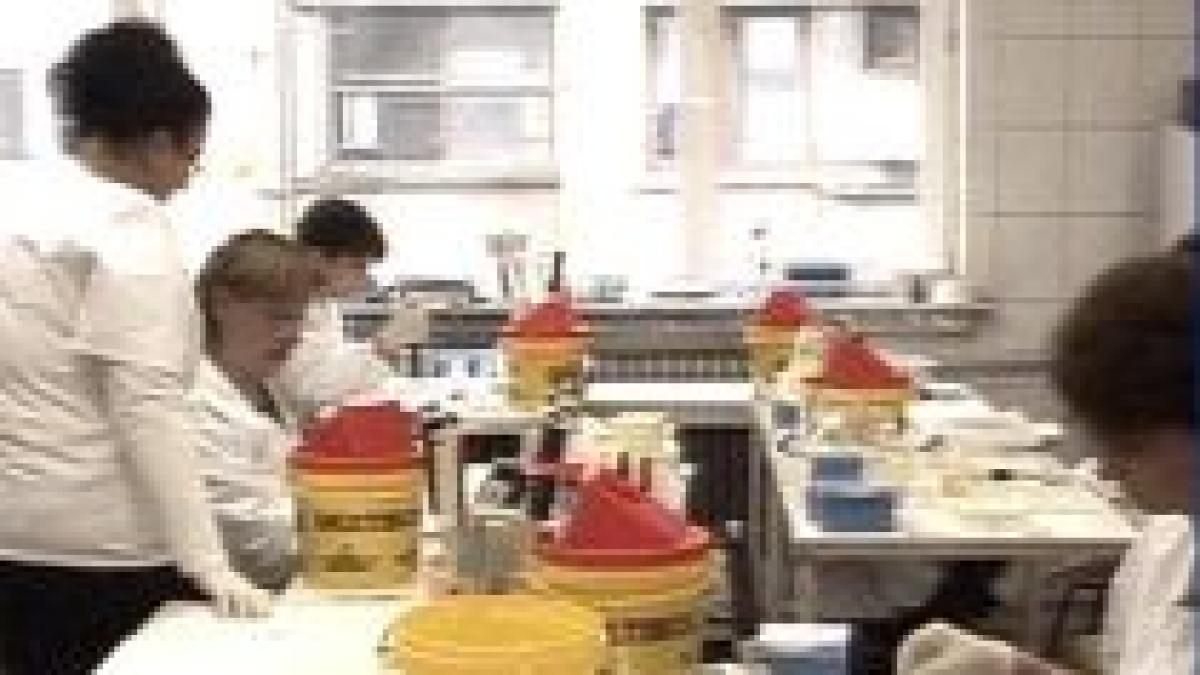 Grevă de avertisment la Centrul de Transfuzie Sanguină Bucureşti, din cauza tăierii sporurilor