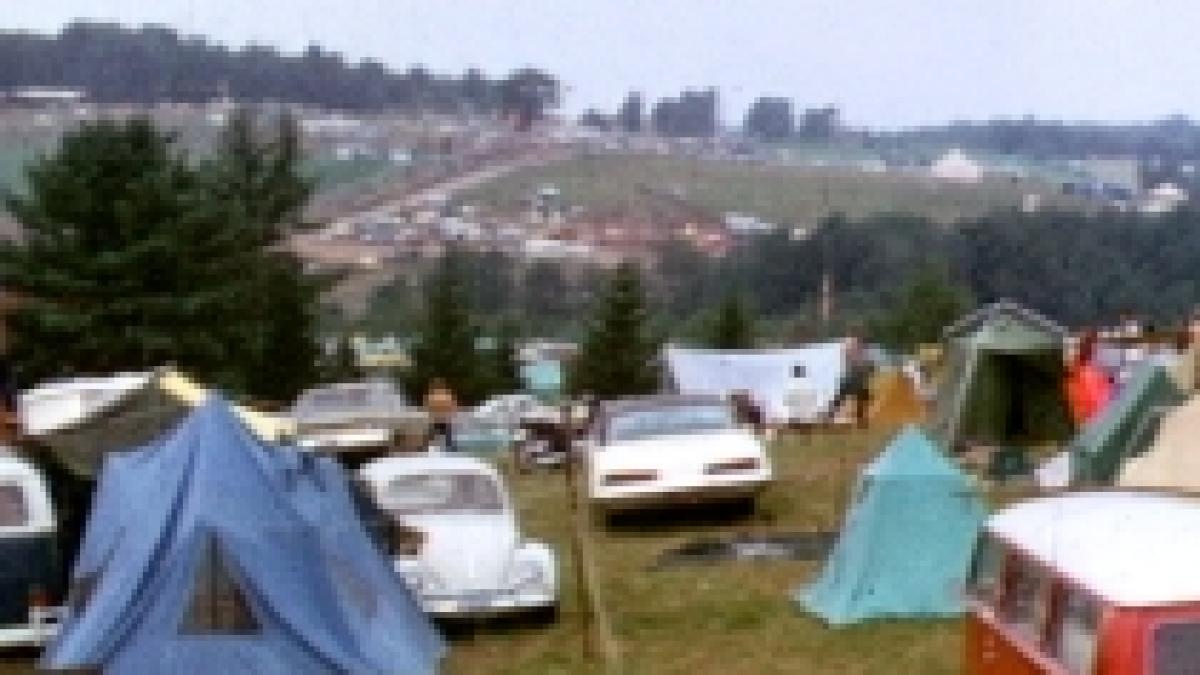 woodstock dupa 40 de ani organizatorii au pus la dispozitia publicului standuri cu mancare