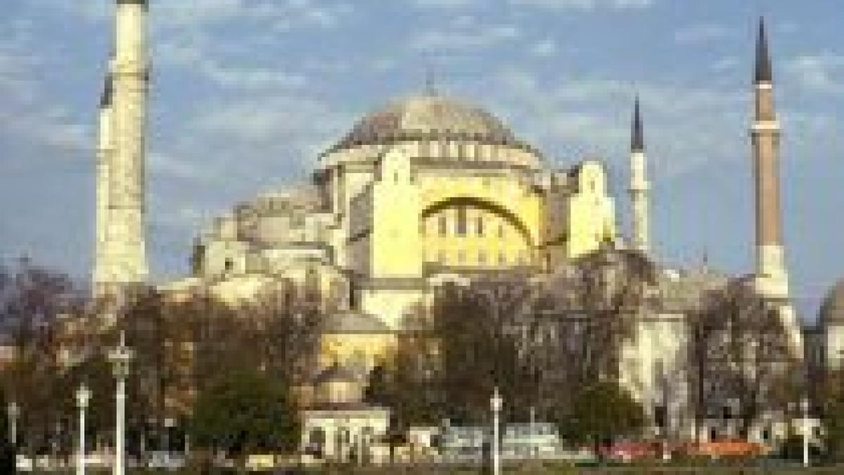 explozie in fata unei fabrici de textile din istanbul