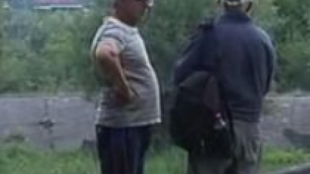 arges un barbat s a electrocutat in timp ce pescuia intr un lac video