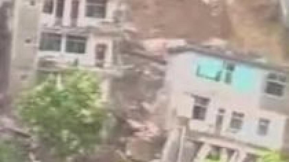 Sudul Chinei se confruntă cu inundaţii devastatoare (VIDEO)