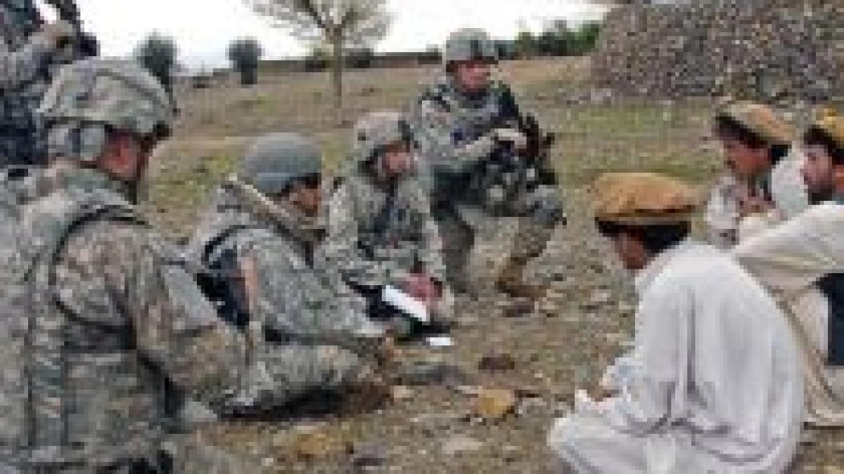 afganistan talibanii ameninta cu atacarea sectiilor de votare