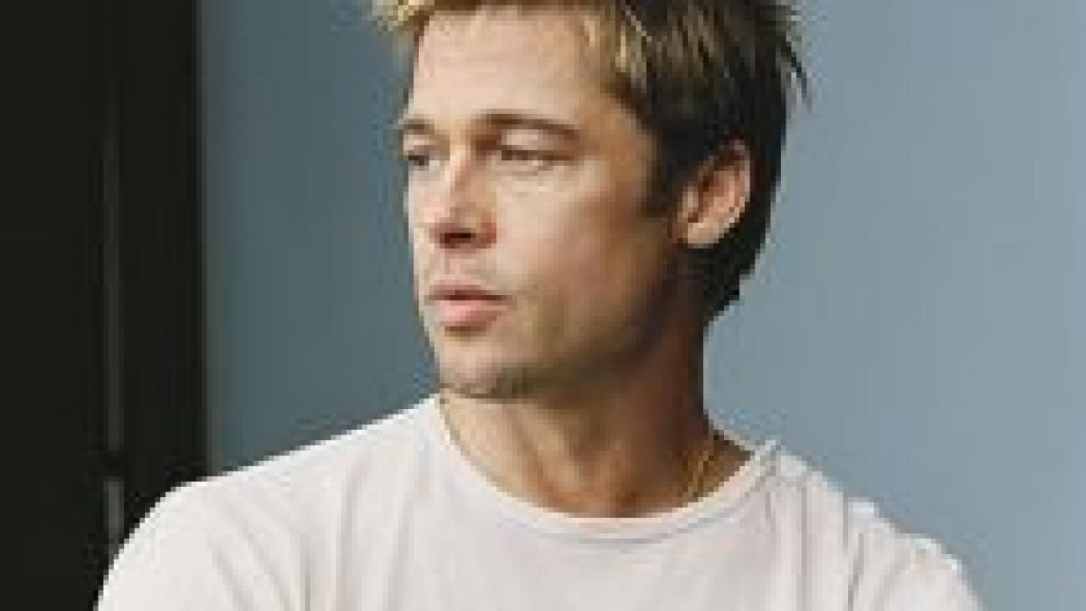 brad pitt va juca in cel mai nou film al lui guy ritchie ca inamic al lui sherlock holmes video