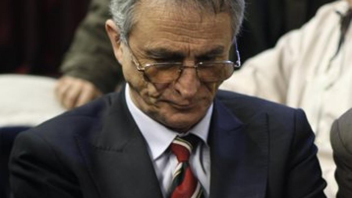 gatu nu renunta la sefia frh ar insemna sa recunosc implicarea mea in scandalul mitei