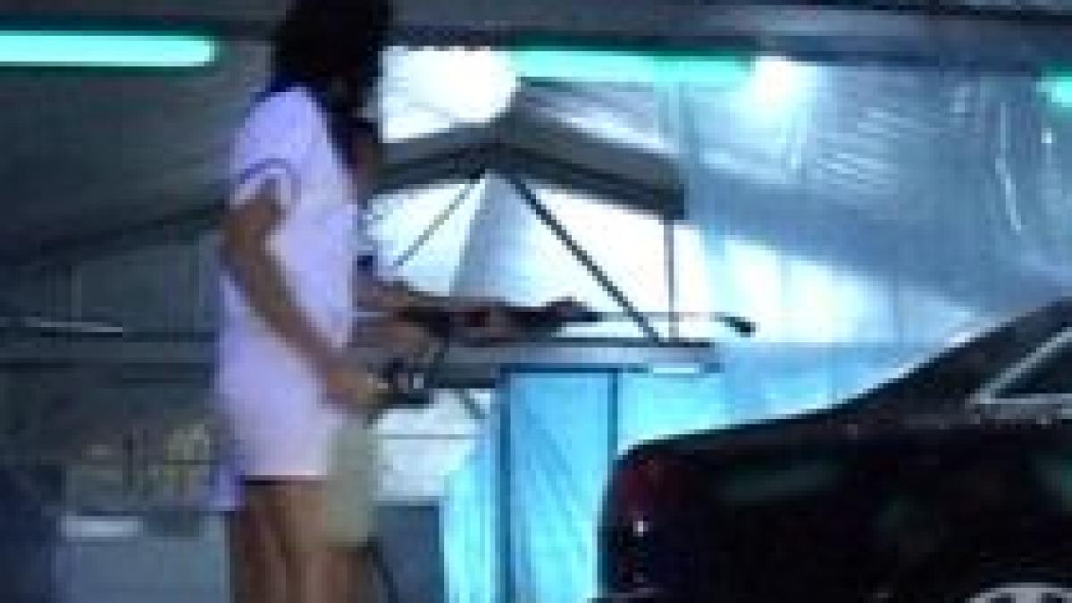 spalatorie sexy la timisoara masinile sunt curatate de fete imbracate in asistente video